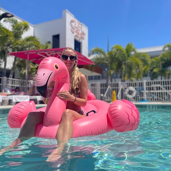 Meet your Posher, Jess - Picture 1 of 3